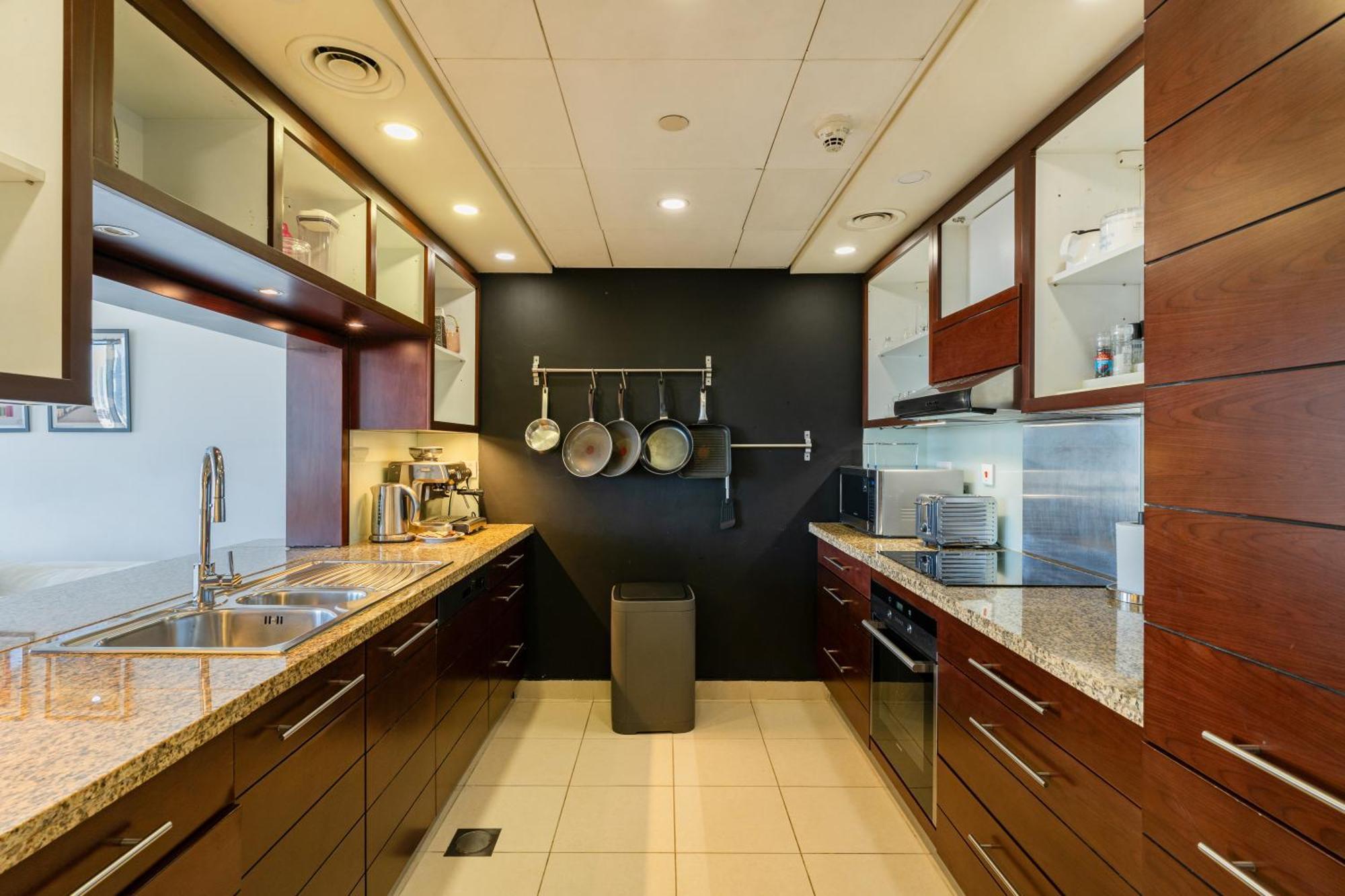Chic 2Br Apartment, Prime Location Near Dubai Mall - Allsopp&Allsopp Exterior foto